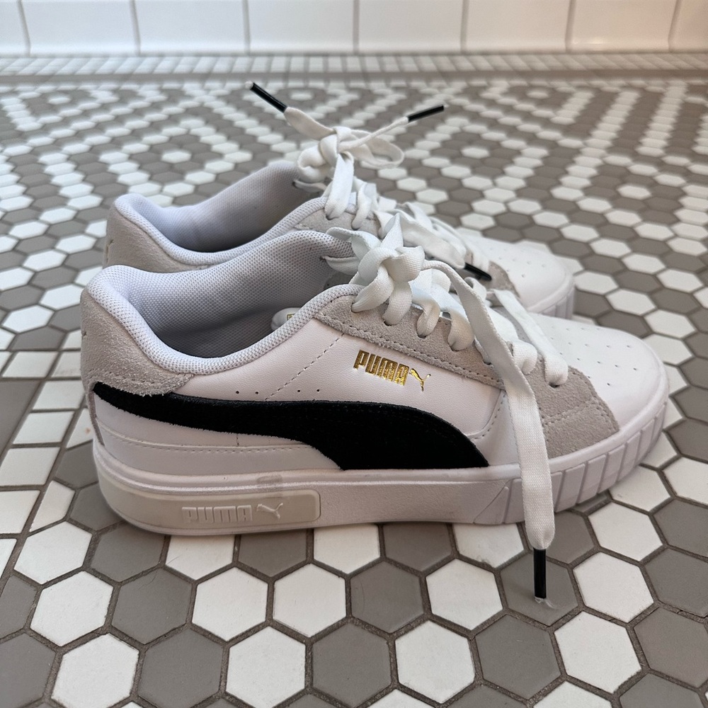 Puma sneakers women size 6.5